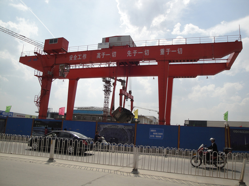 地鐵出渣機(jī)